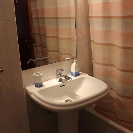 Апартаменты Apartamento Da Rocha *
